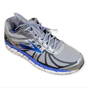 brooks beast size 15